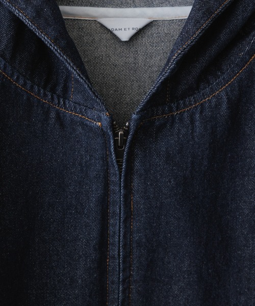 ADAM ET ROPE'(アダムエロペ)の「【コットンUSA】ルーズシルエット デニム フード ブルゾン / セットアップ対応 / UNISEX(デニムジャケット・メンズ・ネイビー/ブラック系その他・L/M)」の4枚目の写真