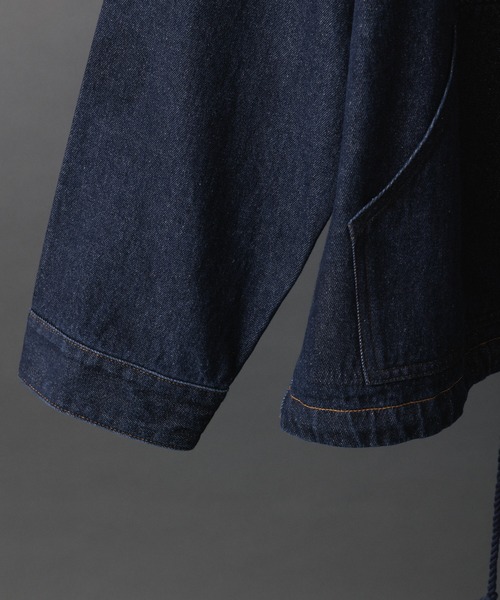 ADAM ET ROPE'(アダムエロペ)の「【コットンUSA】ルーズシルエット デニム フード ブルゾン / セットアップ対応 / UNISEX(デニムジャケット・メンズ・ネイビー/ブラック系その他・L/M)」の5枚目の写真