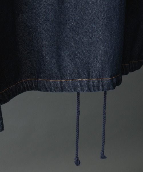 ADAM ET ROPE'(アダムエロペ)の「【コットンUSA】ルーズシルエット デニム フード ブルゾン / セットアップ対応 / UNISEX(デニムジャケット・メンズ・ネイビー/ブラック系その他・L/M)」の10枚目の写真