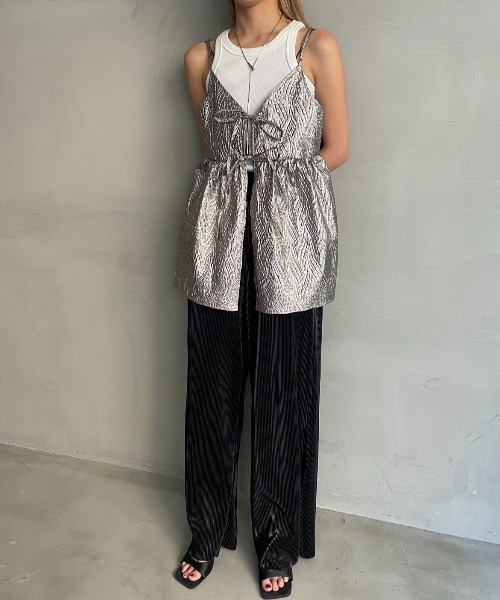 AIC.（エーアイシー）の「2WAYメタリックふくれジャガードキャミソール（キャミソール・レディース・シルバー・FREE）」の9枚目の写真