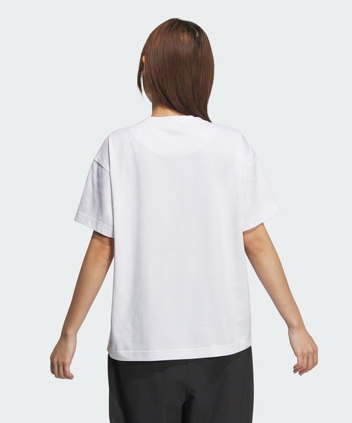 adidas（アディダス）の「エッセンシャルズプラス スモールロゴ 半袖Tシャツ / アディダス adidas（Tシャツ/カットソー・レディース・オフホワイト/ブラック/ホワイト・XX-LARGE/LARGE/MEDIUM/SMALL/X-LARGE/X-SMALL）」の4枚目の写真