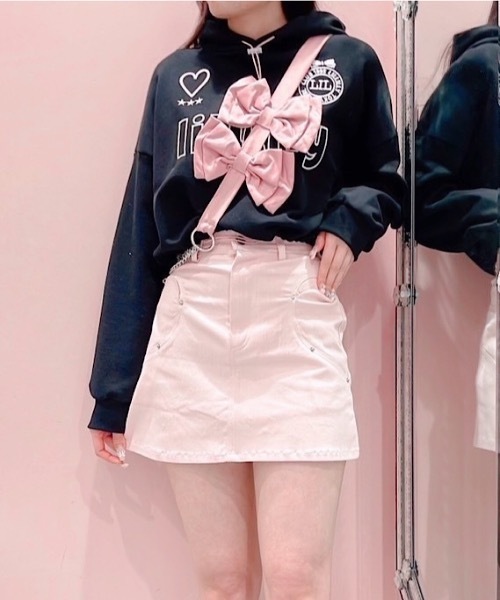 lilLilly（リルリリー）の「2WAYサテンリボンショルダー（スマホグッズ 