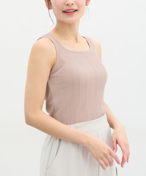 Honeys(ハニーズ)の「カップ付きスクエアネックタンクトップ(タンクトップ・レディース・オフホワイト/グレイッシュベージュ/ブラック/ピンク/モカ/ミント・LL/L/M/S)」の21枚目の写真