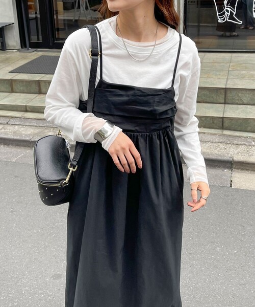 fredy emue（フレディエミュ）の「タックデザインギャザーキャミワンピース（ワンピース・レディース・ブラック/カーキ・38）」の13枚目の写真