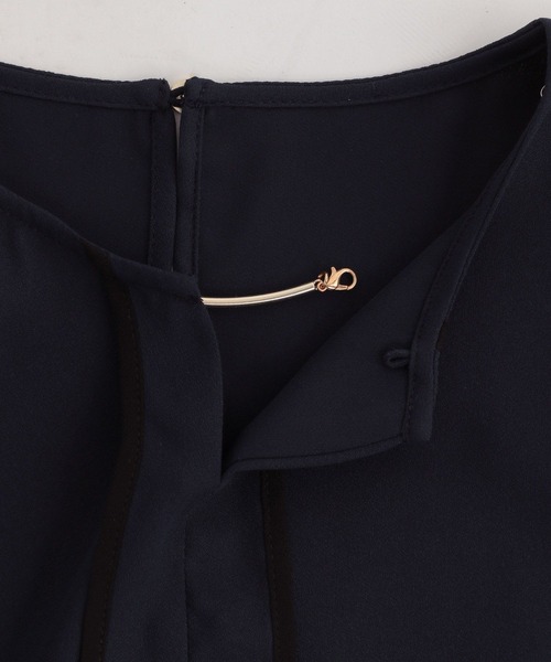 Andemiu（アンデミュウ）の「フロントアクセブラウス109466（シャツ/ブラウス・レディース・アイボリー/ブルー/ネイビー/ベージュ/ネイビー×ホワイト・FREE）」の14枚目の写真