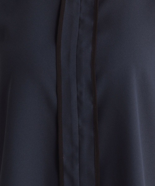 Andemiu（アンデミュウ）の「フロントアクセブラウス109466（シャツ/ブラウス・レディース・アイボリー/ブルー/ネイビー/ベージュ/ネイビー×ホワイト・FREE）」の7枚目の写真