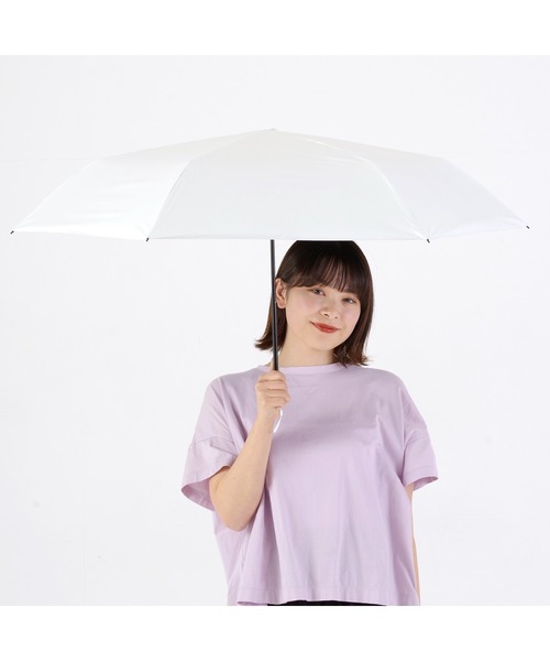 nifty colors(ニフティーカラーズ)の「【KATHARINE ROSS】nifty colors SORANI. 完全遮光 晴雨兼用 遮光スレンダー折りたたみ日傘 WEB限定(折りたたみ傘・メンズ・ライトブルー/ブラック/アイボリー/ネイビー/ベージュ/ライトグリーン・MEDIUM)」の8枚目の写真