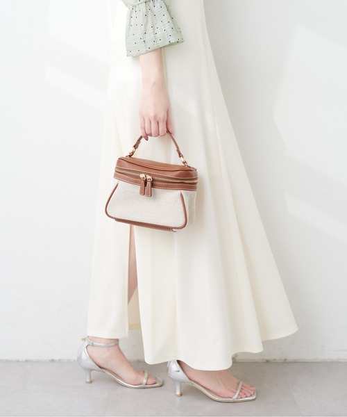 natural couture(ナチュラルクチュール)の「コンビバニティBAG(ショルダーバッグ・レディース・ブラック/ブラウン・FREE)」の1枚目の写真
