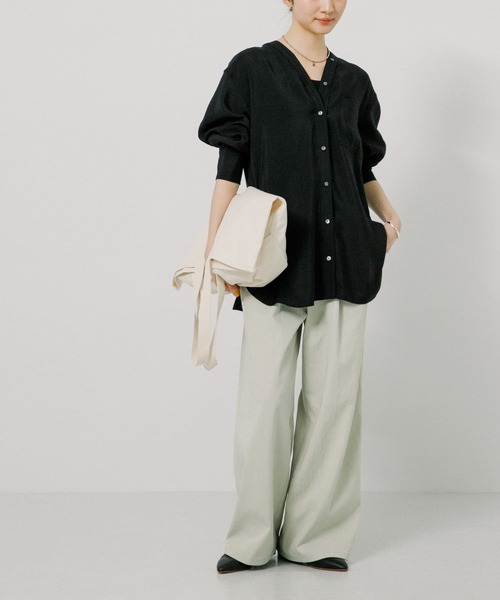 URBAN RESEARCH(アーバンリサーチ)の「ブロードカラーレスブラウス(シャツ/ブラウス・レディース・ブラック/オフホワイト/ベージュ系その他・FREE)」の17枚目の写真