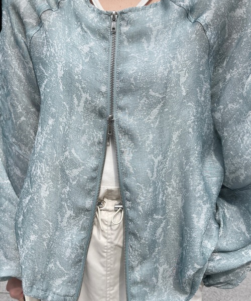 Meli rich（メリーリッチ）の「シアーニュアンスパターンランタンスリーブジップジャケット（ブルゾン・レディース・オフホワイト/グレー・FREE）」の17枚目の写真