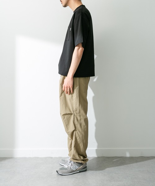 URBAN RESEARCH Sonny Label（アーバンリサーチサニーレーベル）の「ポンチポケット付ショートスリーブTシャツ（Tシャツ/カットソー・メンズ・ブラック/グレー系その他/ブラウン系その他/グリーン系その他/ホワイト/ライトカーキ/ブルー/チャコールグレー・MEDIUM/LARGE/X-LARGE）」の14枚目の写真