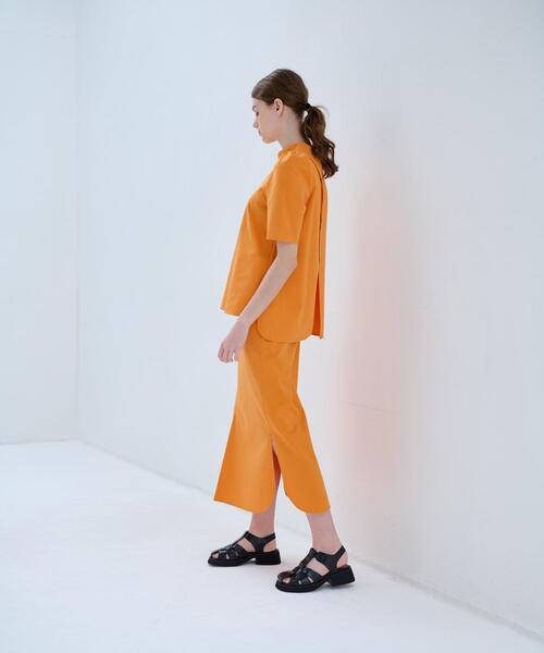 LANVIN en Bleu（ランバンオンブルー）の「ストレッチポンチロールカラーブラウス（シャツ/ブラウス・レディース・オレンジ/オフホワイト/ブラック・38）」の16枚目の写真