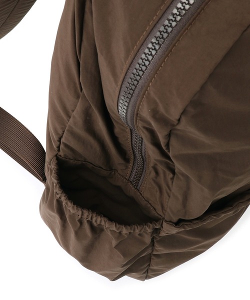 VIS（ビス）の「【コンパクトに収納できる】撥水リュック（バックパック/リュック・レディース・キナリ/ブラック/ブラウン系その他2・FREE）」の11枚目の写真