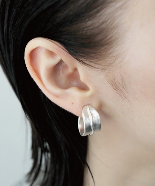 TEN.（テン）の「SILVER925 エルムピアス（ピアス（両耳用）・レディース・シルバー・FREE）」の11枚目の写真