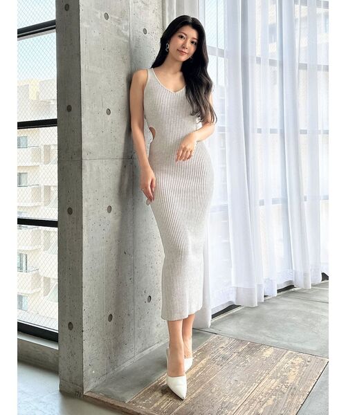 GYDA（ジェイダ）の「VネックSIDE OPENニットワンピース（ワンピース・レディース・ライトグレー/レッド/ブラック・FREE）」の19枚目の写真