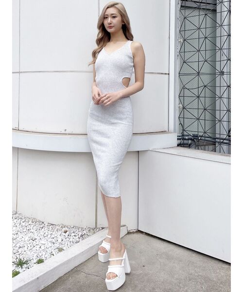 GYDA（ジェイダ）の「VネックSIDE OPENニットワンピース（ワンピース・レディース・ライトグレー/レッド/ブラック・FREE）」の5枚目の写真