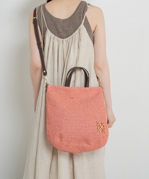 russet（ラシット）の「［ラフィアシリーズ］レザーモチーフ付き2way