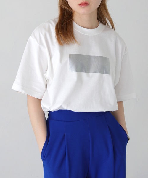cheriella(シェリエラ)の「【cheriella】WEB限定ヴィンテージ箔プリントロゴTシャツ WEB LIMITED VINTAGE FOIL PRINT LOGO T-SHIRT(Tシャツ/カットソー・レディース・ブラック×ゴールド/ホワイト×シルバー/ブラック×シルバー/ホワイト×ゴールド・S/M/L)」の13枚目の写真