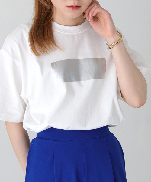 cheriella(シェリエラ)の「【cheriella】WEB限定ヴィンテージ箔プリントロゴTシャツ WEB LIMITED VINTAGE FOIL PRINT LOGO T-SHIRT(Tシャツ/カットソー・レディース・ブラック×ゴールド/ホワイト×シルバー/ブラック×シルバー/ホワイト×ゴールド・S/M/L)」の14枚目の写真