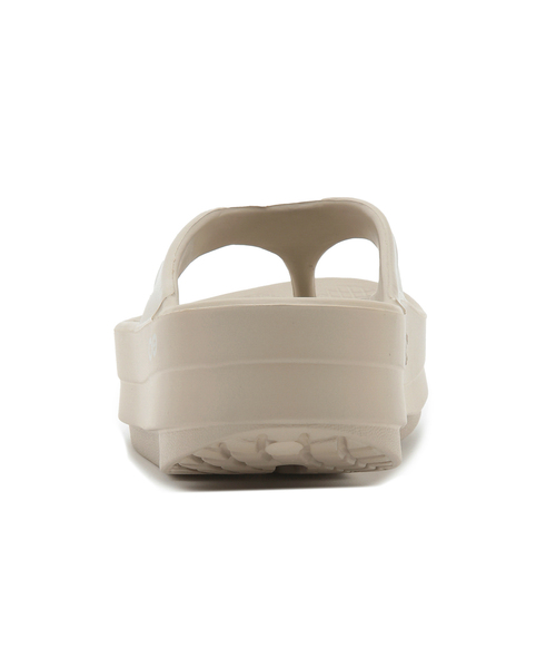 ROPE' PICNIC(ロペピクニック)の「【OOFOS/ウーフォス】OOmega【公式サイト限定】(サンダル・レディース・ブラック/ベージュ系その他2・23.0cm/24.0cm)」の14枚目の写真