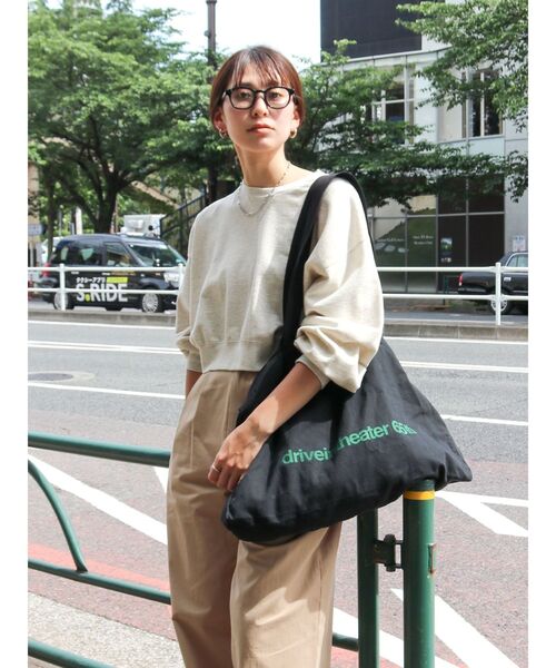 Ungrid（アングリッド）の「スリーブボリュームショートスウェット（スウェット・レディース・グリーン系その他/ライトグレー/ピンク/チャコールグレー・FREE）」の19枚目の写真