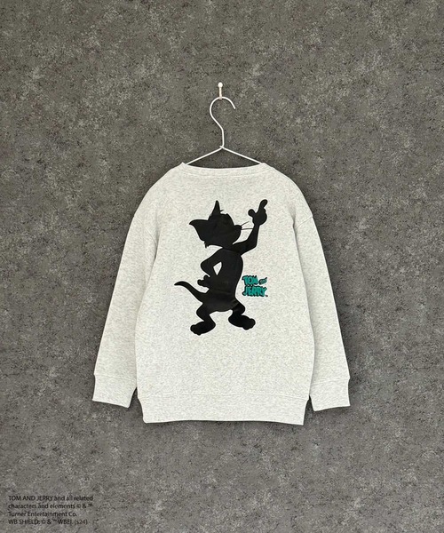 Tom＆Jerry（トムアンドジェリー）の「TOM &JERRY トムとジェリー バックプリント オーバーサイズ 裏起毛トレーナー（スウェット・キッズ・ネイビー/グレー系その他3/グリーン系その他/ブラック系その他/グレー系その他/グレイッシュベージュ/グレー系その他2/ベージュ系その他2/ヘザーチャコール/杢グレー/チャコールグレー/グリーン/ベージュ系その他/ブラック/オートミール/ベージュ・160cm/150cm/140cm/130cm/120cm/110cm）」の19枚目の写真