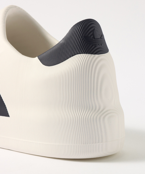 adidas Originals(アディダスオリジナルス)の「adidas originals (アディダス オリジナルス) FOM SUPERSTAR HQ8750(スリッポン・メンズ・ホワイト・28cm/27cm/26cm)」の2枚目の写真