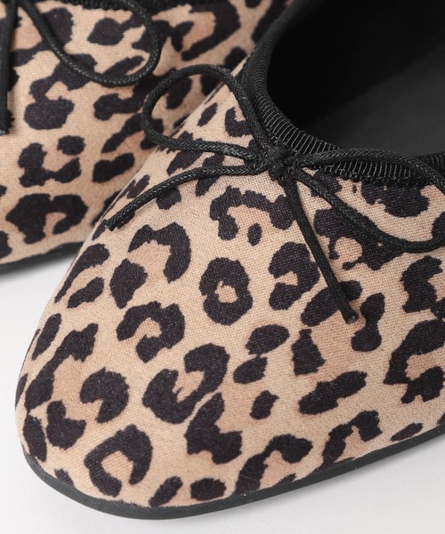 LEPSIM(レプシィム)の「アソートラウンドバレエ 132371(バレエシューズ・レディース・シルバー/ブラック/レオパード・LARGE/MEDIUM)」の18枚目の写真