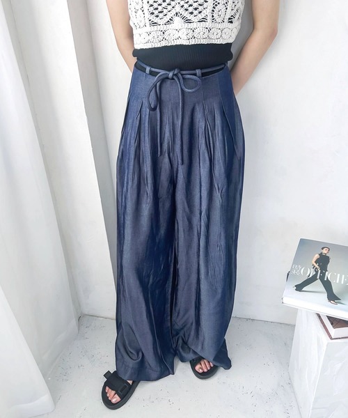 madrepadre(マドレパドレ)の「ハイウエストデニムワイドパンツ(デニムパンツ・レディース・ネイビー/ブラック・SMALL/MEDIUM)」の7枚目の写真