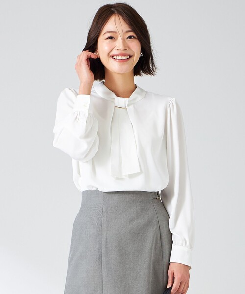 Audire bowtie volume blouse(VERY別注) (Navy)