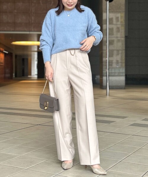 NOLLEY’S Sophi（ノーリーズソフィ）の「ヘアリーショート丈クルーネックプルオーバーニット（ニット/セーター・レディース・グレー/グレイッシュベージュ/サックスブルー・38）」の18枚目の写真