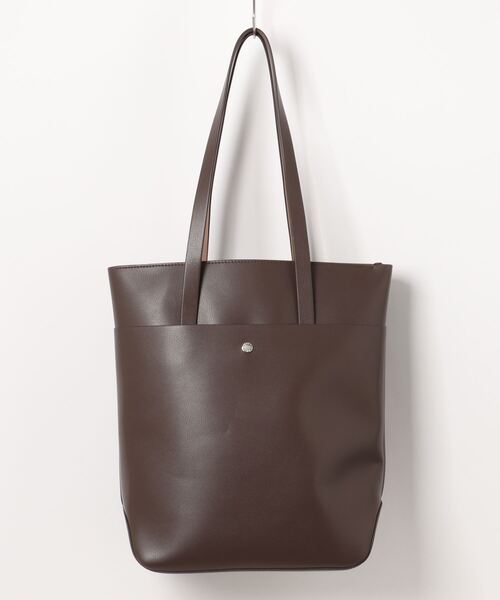 and it_（アンドイット）の「Legato Largo かるいかばん PC収納付き縦型トート（トートバッグ・レディース・ダークグレー/ライトグレー/ダークブラウン/ブラック/グレイッシュベージュ/オリーブ・FREE）」の4枚目の写真