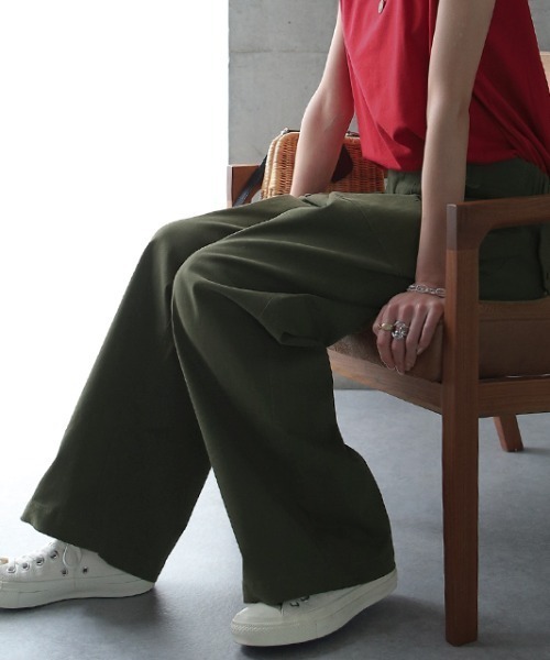 HUG.U（ハグユー）の「脚長ベイカーパンツ（カーゴパンツ・レディース・ベージュ/ブラック/ダークオリーブ・M(レギュラー丈)/L(トール丈)/XL(レギュラー丈)/XL(トール丈)/M(トール丈)/L(レギュラー丈)）」の15枚目の写真