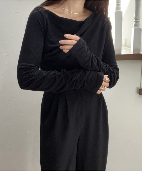 JUNOAH（ジュノア）の「ドレープデザインカットソー（Tシャツ/カットソー・レディース・ブラック/チャコール/グレイッシュベージュ/ライトグレー/ホワイト・X-LARGE/LARGE/MEDIUM）」の9枚目の写真