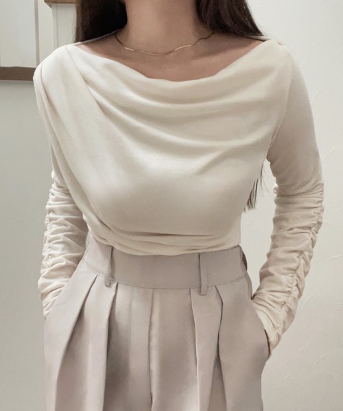 JUNOAH（ジュノア）の「ドレープデザインカットソー（Tシャツ/カットソー・レディース・ブラック/チャコール/グレイッシュベージュ/ライトグレー/ホワイト・X-LARGE/LARGE/MEDIUM）」の18枚目の写真