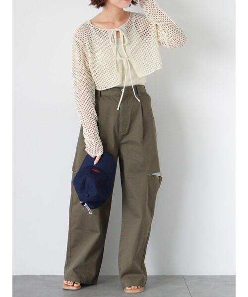 ehka sopo(エヘカソポ)の「カットアウトチノパン(その他パンツ・レディース・ベージュ/カーキ/モカ・F)」の3枚目の写真
