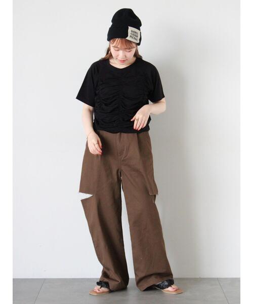 ehka sopo(エヘカソポ)の「カットアウトチノパン(その他パンツ・レディース・ベージュ/カーキ/モカ・F)」の13枚目の写真
