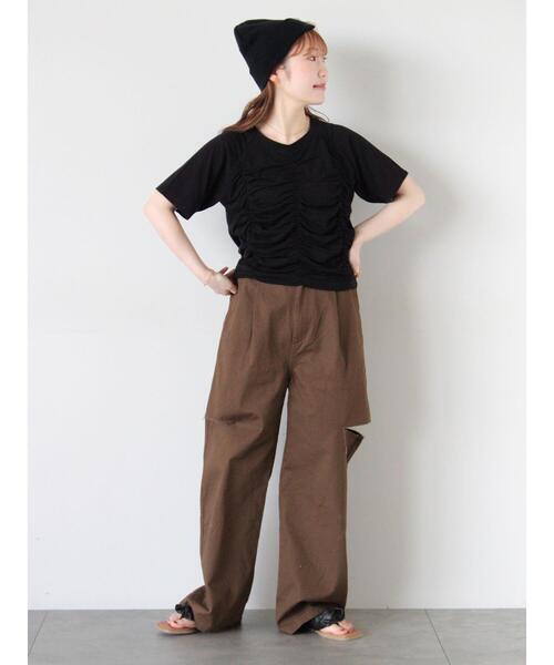 ehka sopo(エヘカソポ)の「カットアウトチノパン(その他パンツ・レディース・ベージュ/カーキ/モカ・F)」の14枚目の写真