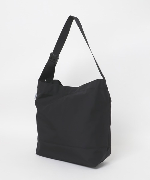 Drifter(ドリフター)の「DRIFTER プレーンショルダーバッグ(ショルダーバッグ・レディース・モカ/ブラック・ONE)」の8枚目の写真