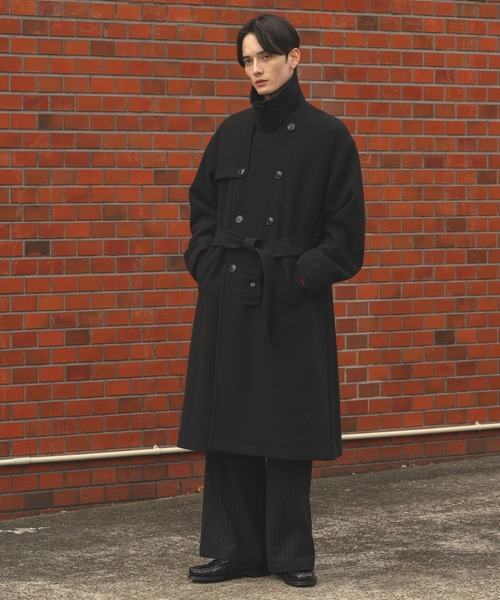 RAGEBLUE（レイジブルー）の「WOOLLYTEC SIDE SLIT TRENCH COAT / ウーリーテックサイドスリット/ハイネックトレンチコート（トレンチコート・メンズ・グレー/ブラック/ダークグレー・SMALL/MEDIUM/LARGE）」の11枚目の写真