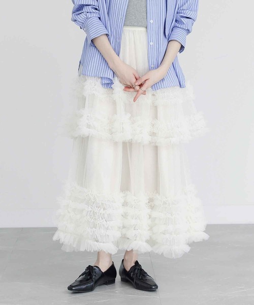 somari imagination(ソマリ イマジネーション)の「『フリルティアードチュールスカート』(スカート・レディース・アイボリー/グリーン/チャコール・1/2)」の1枚目の写真