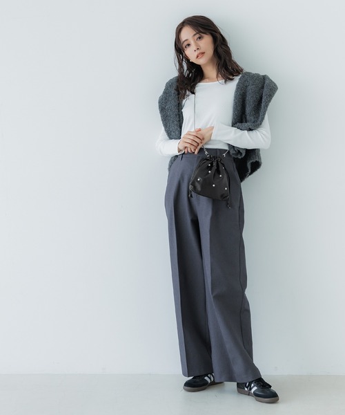 coca（coca）（コカ）の「パール付き 巾着 チェーンバッグ（ショルダーバッグ・レディース・ブラック・ONE SIZE）」の3枚目の写真