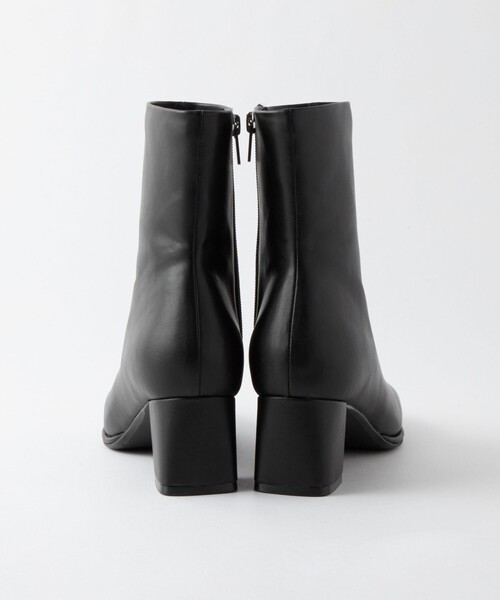 green label relaxing(グリーンレーベルリラクシング)の「スクエア ストレッチ ショートブーツ(5.5cmヒール)-晴雨兼用-(ブーツ・レディース・ベージュ/ブラック・L/S/XL/M/XS)」の10枚目の写真