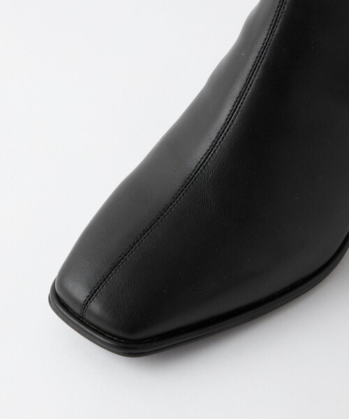 green label relaxing(グリーンレーベルリラクシング)の「スクエア ストレッチ ショートブーツ(5.5cmヒール)-晴雨兼用-(ブーツ・レディース・ベージュ/ブラック・L/S/XL/M/XS)」の13枚目の写真