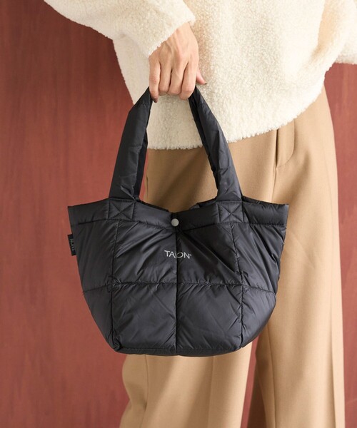 UNFILO(アンフィーロ)の「【TAION×UNFILO】BASIC TOTE(トートバッグ・レディース・ブラック系/グレー系/スモーキーグリーン系・F)」の2枚目の写真