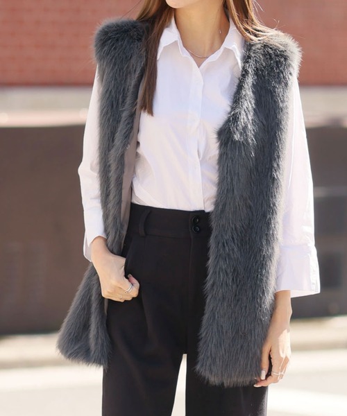 Doula Doula（ドゥーラドゥーラ）の「エコファーロングベスト（ベスト・レディース・チャコールグレー/ベージュ/ライトグレー/ブラウン・FREE）」の12枚目の写真