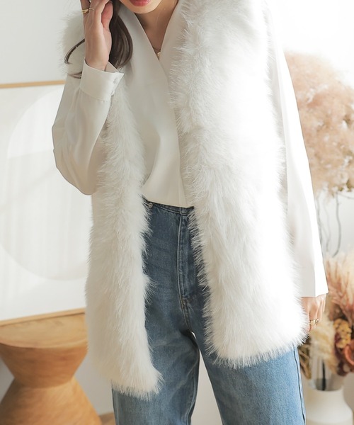 Doula Doula（ドゥーラドゥーラ）の「エコファーロングベスト（ベスト・レディース・チャコールグレー/ベージュ/ライトグレー/ブラウン・FREE）」の8枚目の写真