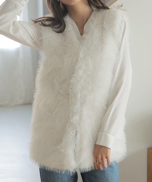 Doula Doula（ドゥーラドゥーラ）の「エコファーロングベスト（ベスト・レディース・チャコールグレー/ベージュ/ライトグレー/ブラウン・FREE）」の9枚目の写真