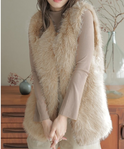 Doula Doula（ドゥーラドゥーラ）の「エコファーロングベスト（ベスト・レディース・チャコールグレー/ベージュ/ライトグレー/ブラウン・FREE）」の18枚目の写真