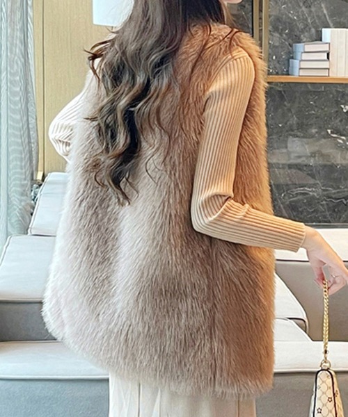 Doula Doula（ドゥーラドゥーラ）の「エコファーロングベスト（ベスト・レディース・チャコールグレー/ベージュ/ライトグレー/ブラウン・FREE）」の21枚目の写真